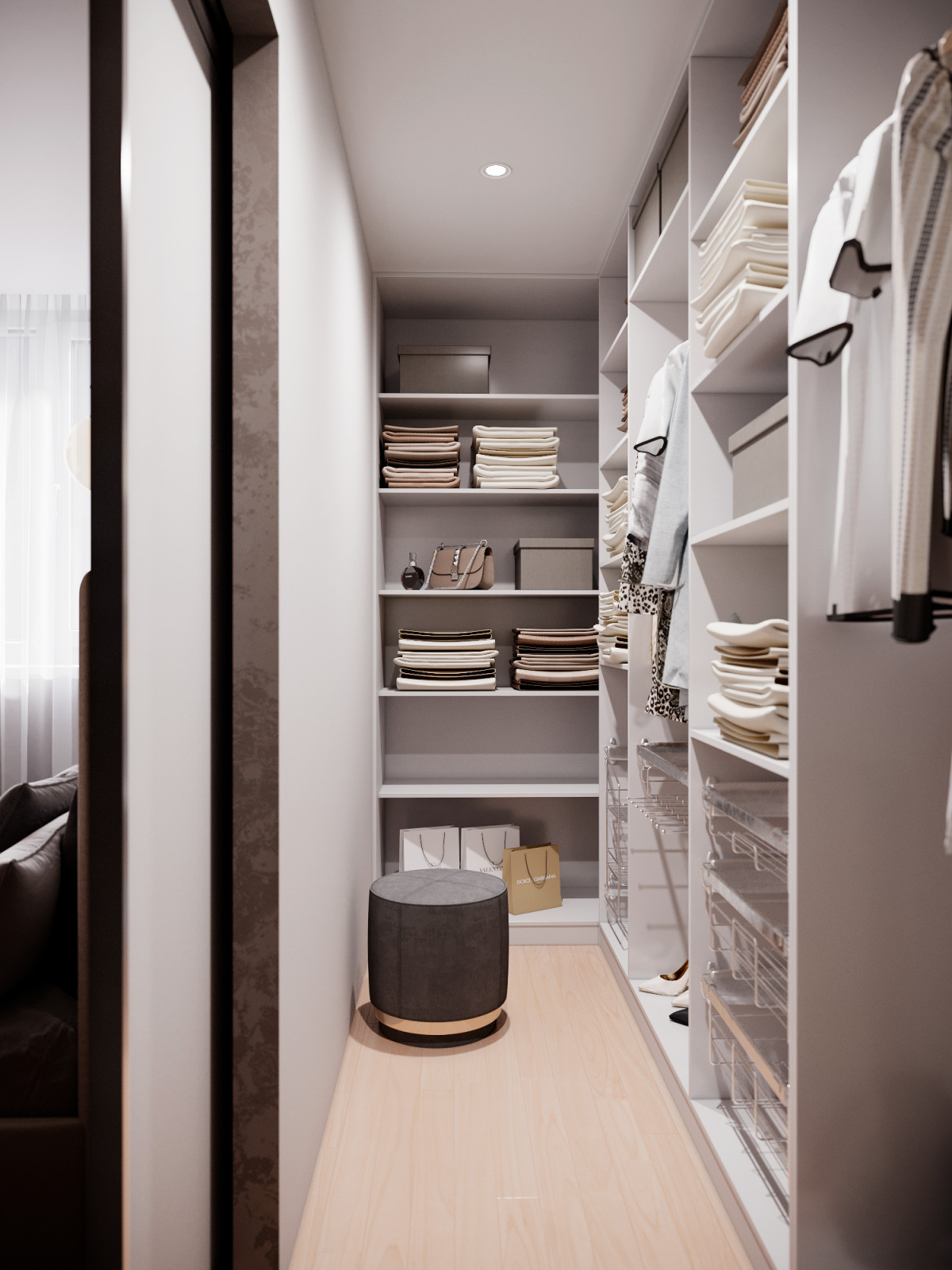 Спальня с гардеробной и балконом