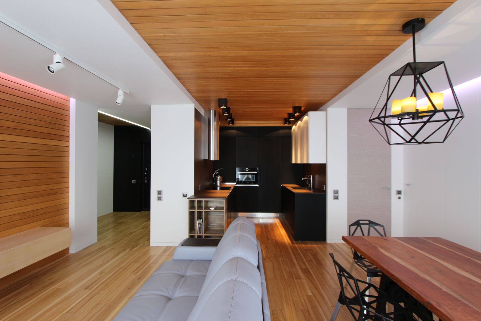 ИНТЕРЬЕРЫ КВАРТИРЫ ЖК "Самоцветы"