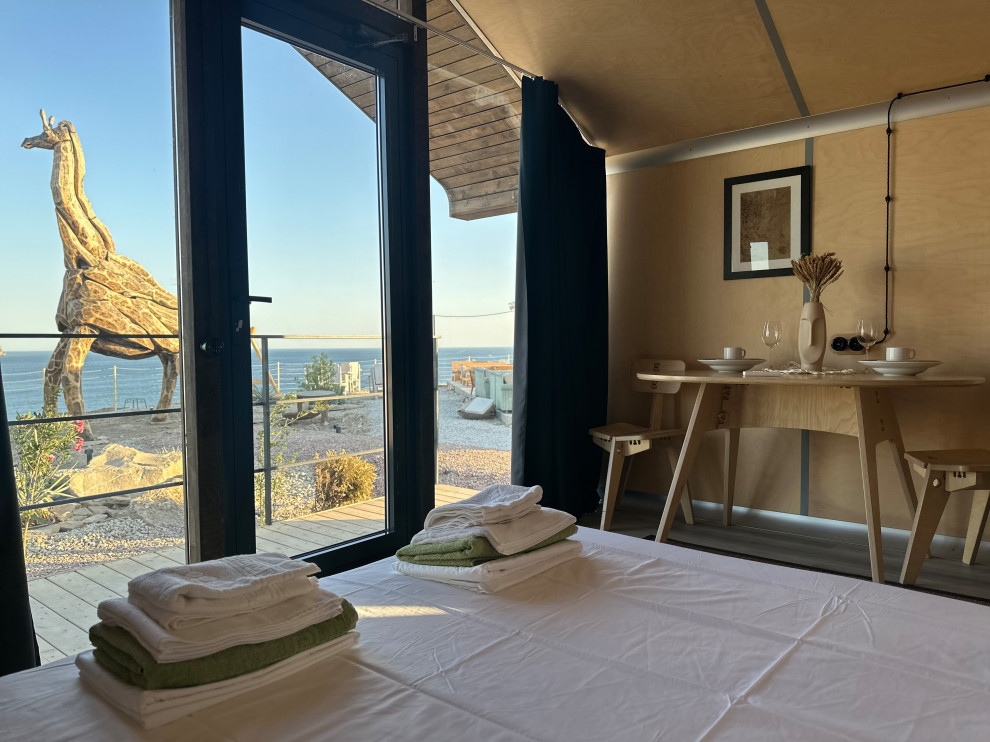 "Слон в удаве" Бухта Капсельская, Крым.