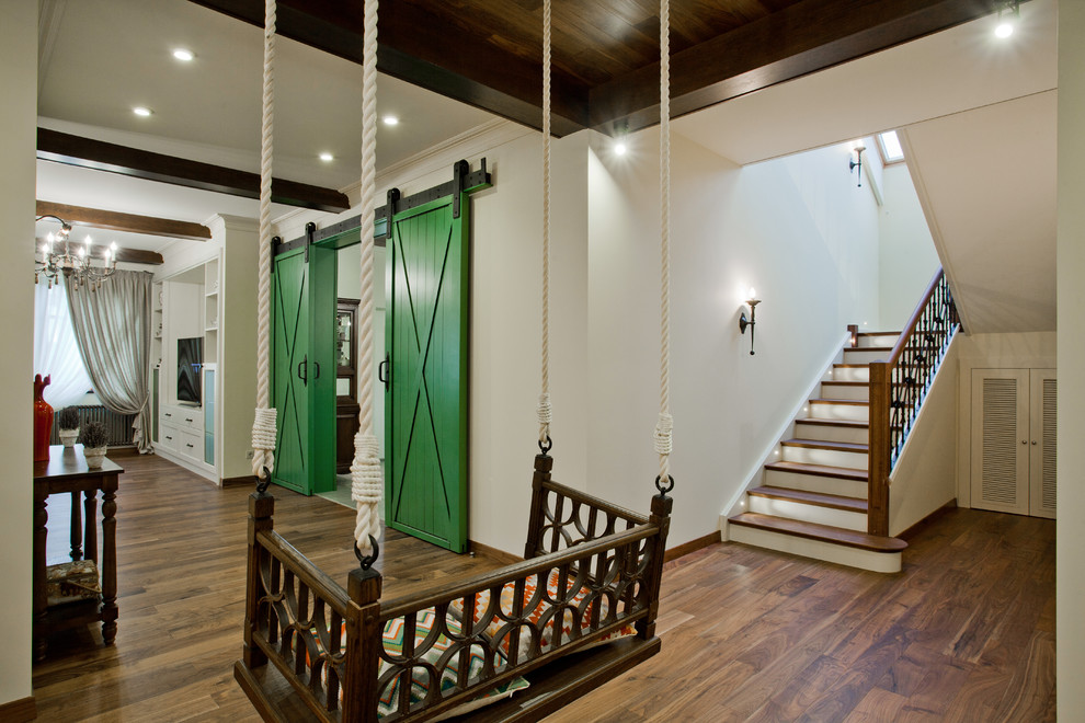 Домик у озера