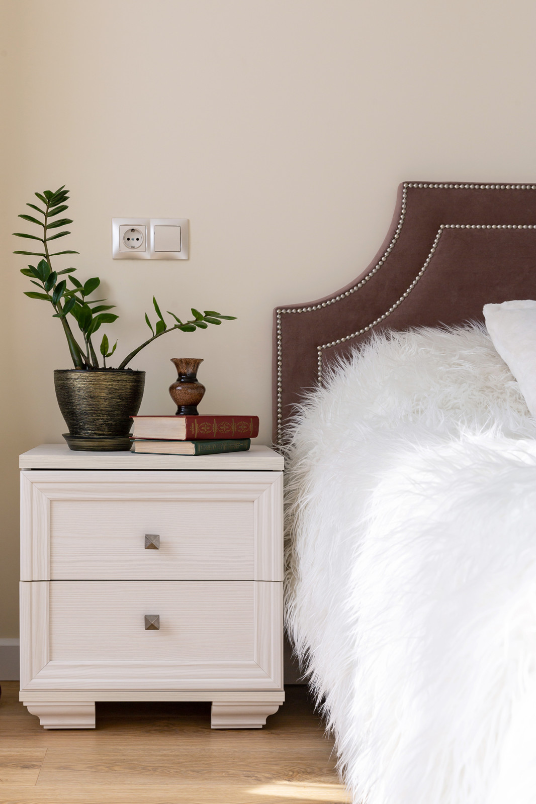 Квартира для родителей с натяжными потолками