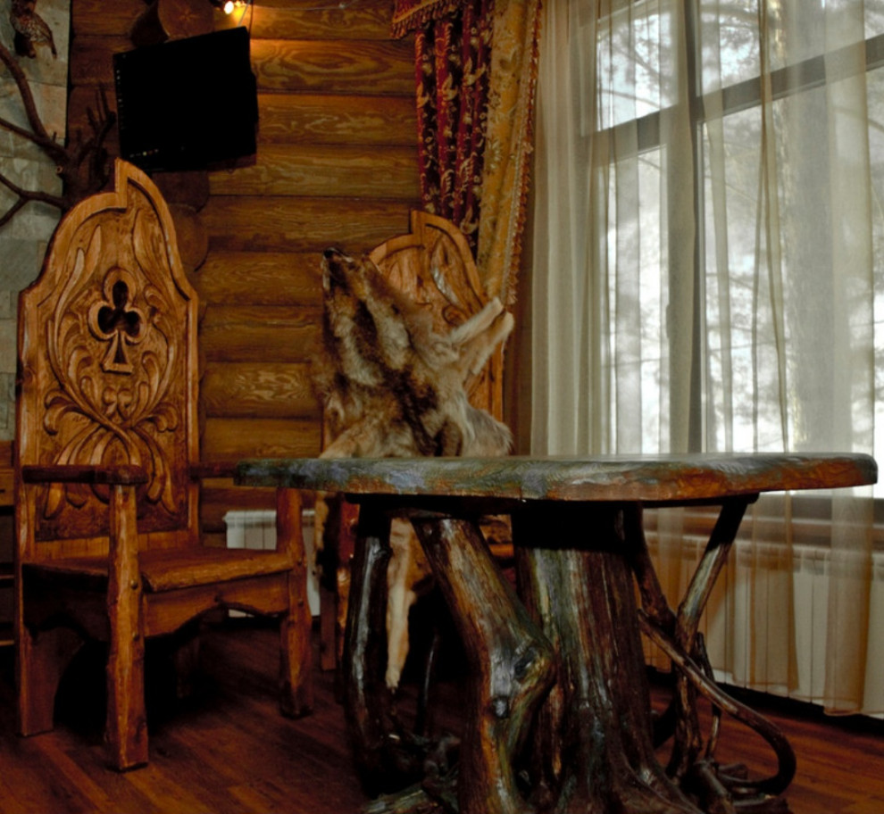 Дом на берегу реки Мана