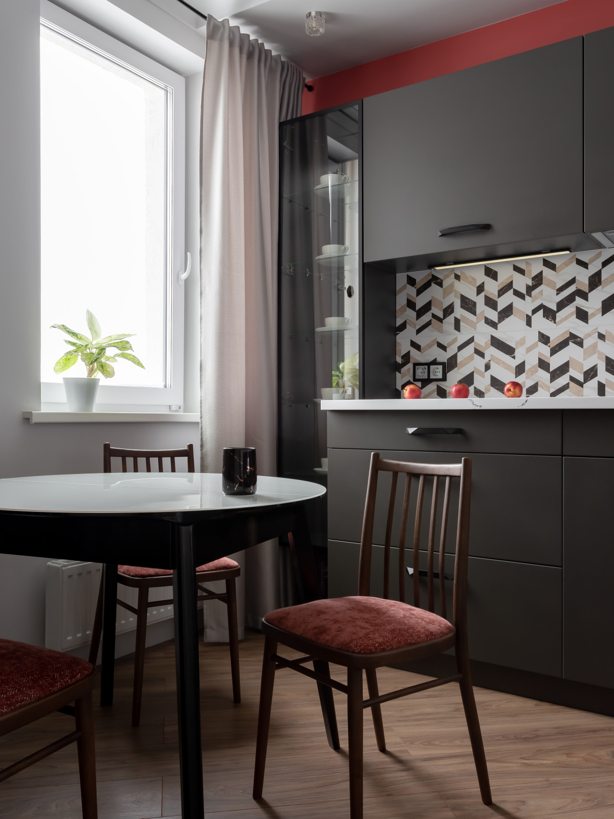 Яркие краски новой жизни родителей