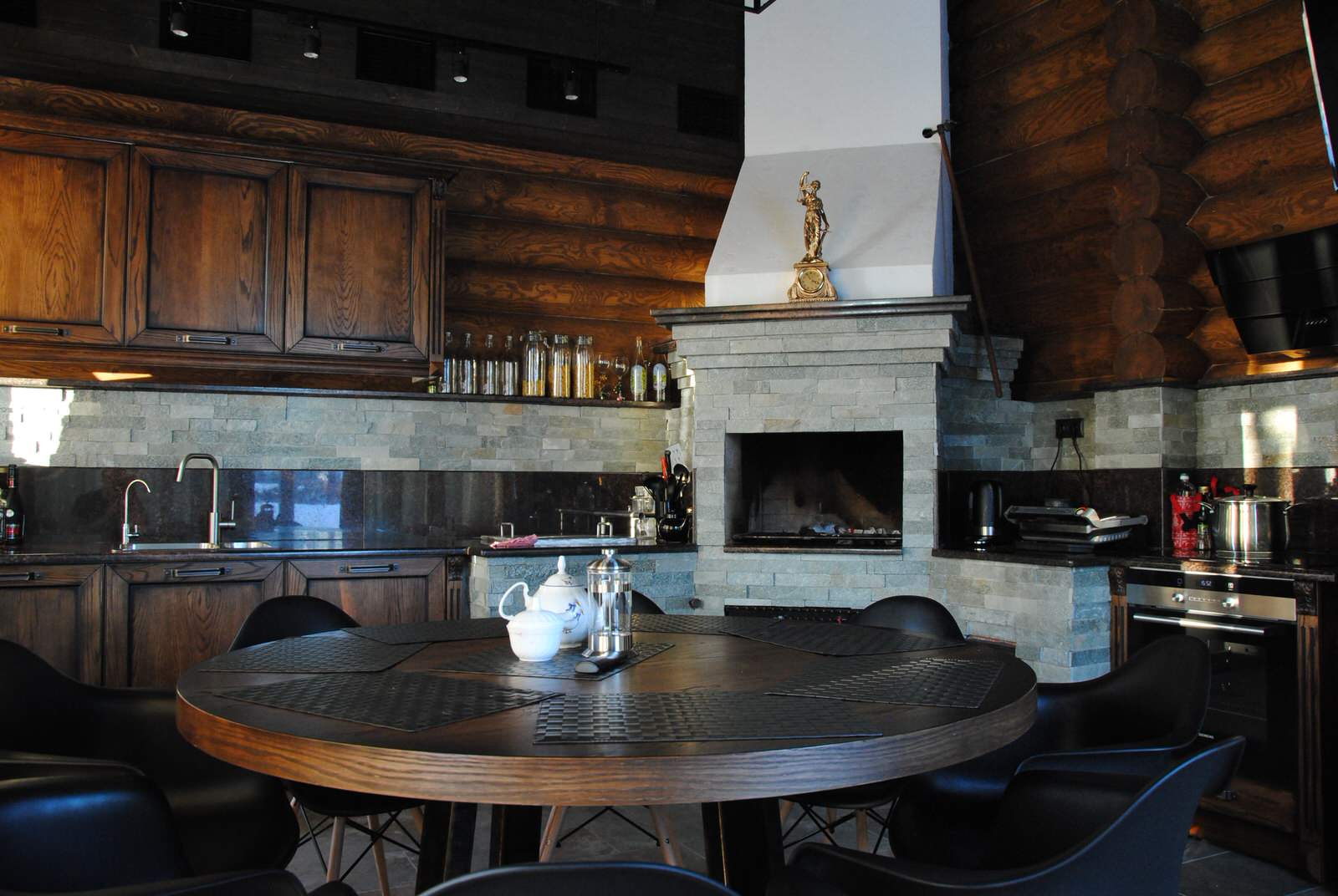 Обложка проекта: ДОМ из бревна в стило Лофт