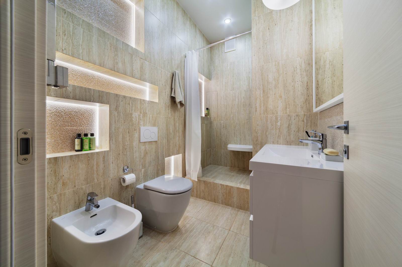 ГЕОМЕТРИЯ И ОТТЕНКИ МЯТЫ