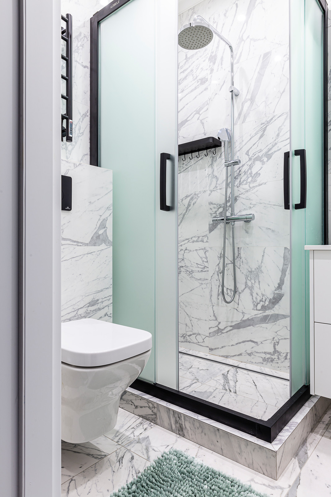 В сиреневых тонах (3-х комнатная квартира 66,7 м²)