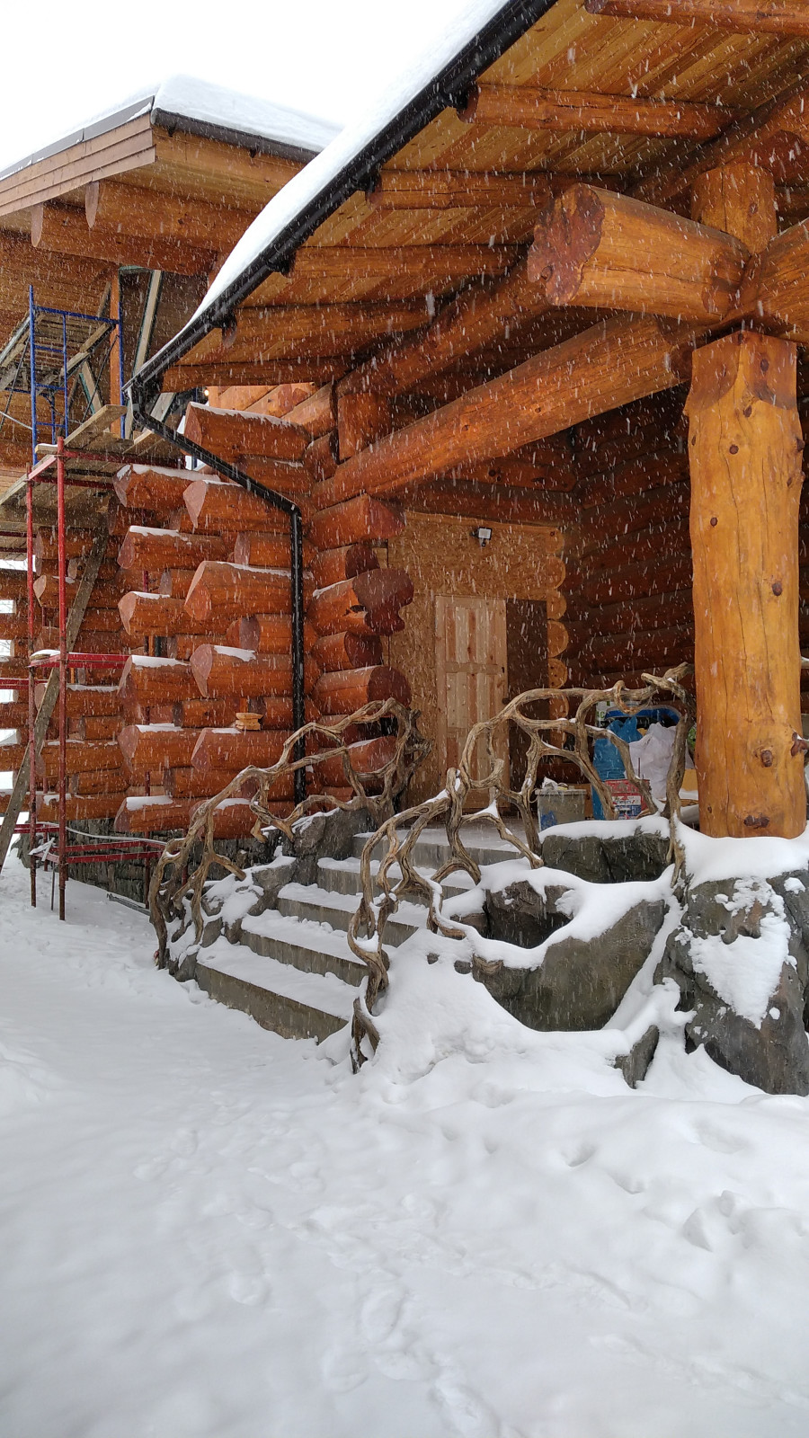 Обложка проекта: Внутренняя отделка дома из кедра