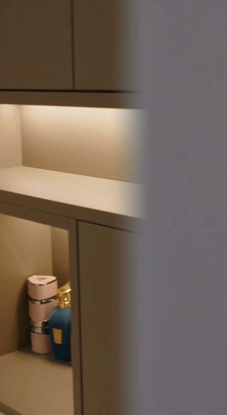 Обложка проекта: Теневой профиль в интерьере.