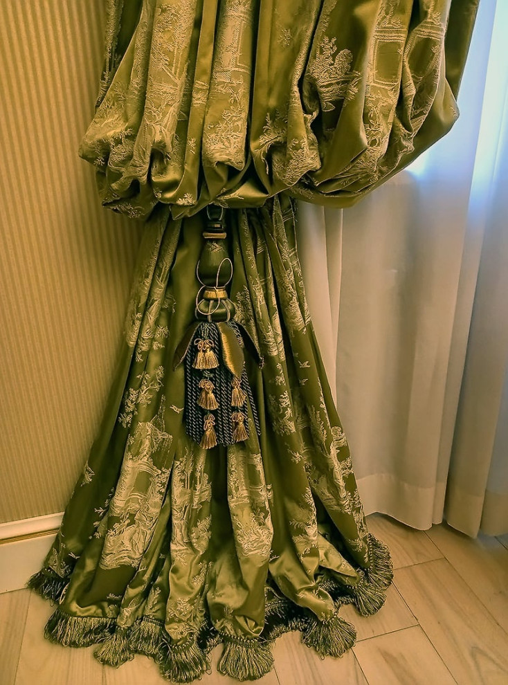 Пошив штор на заказ.