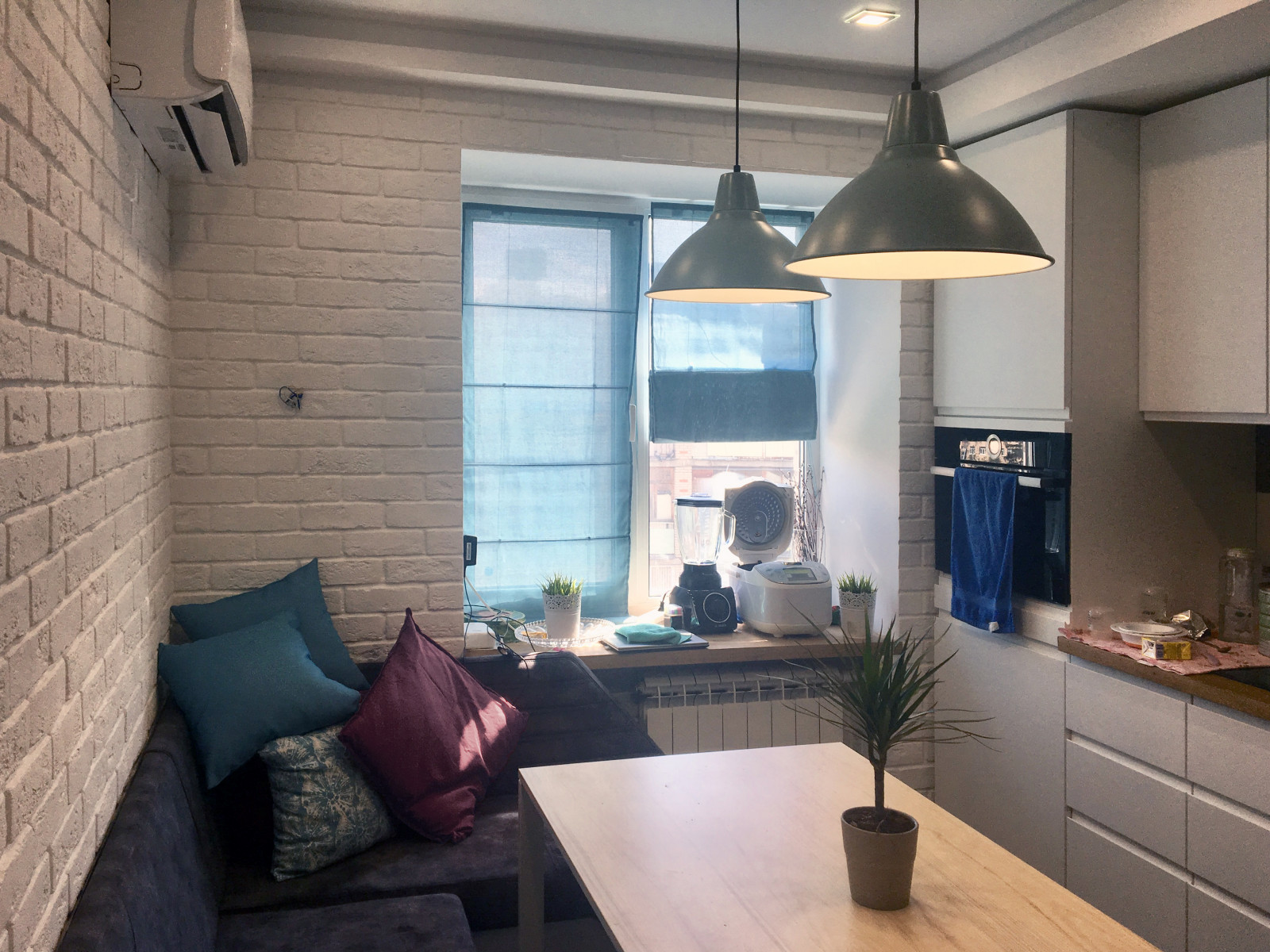 Реализация проекта квартиры в современном стиле.