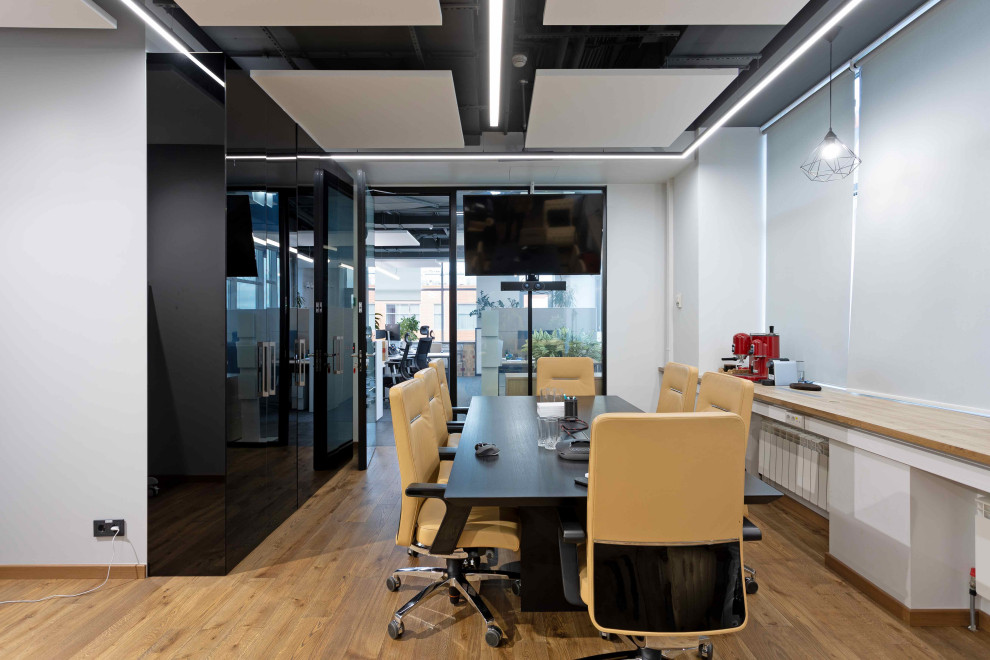 Обложка проекта: OKB company office