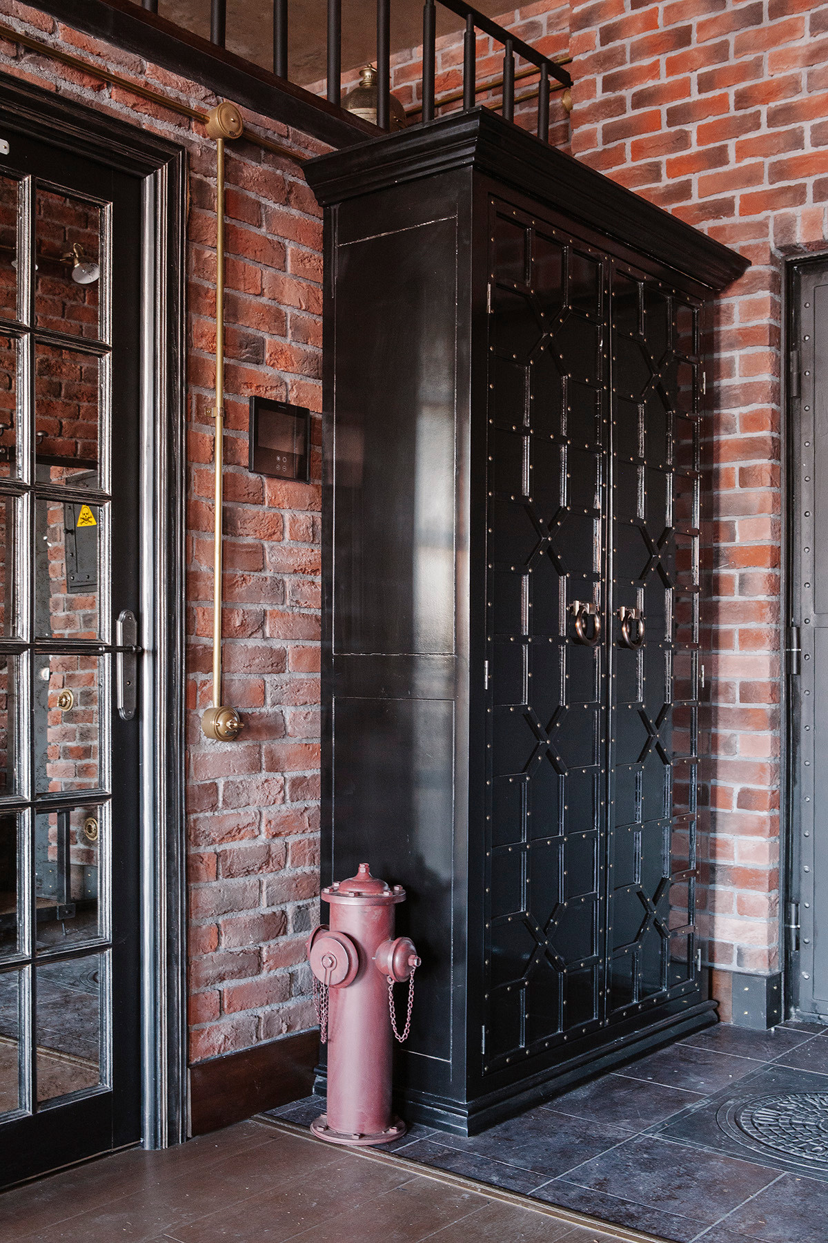 В гостях: Ретро-лофт с пожарным гидрантом