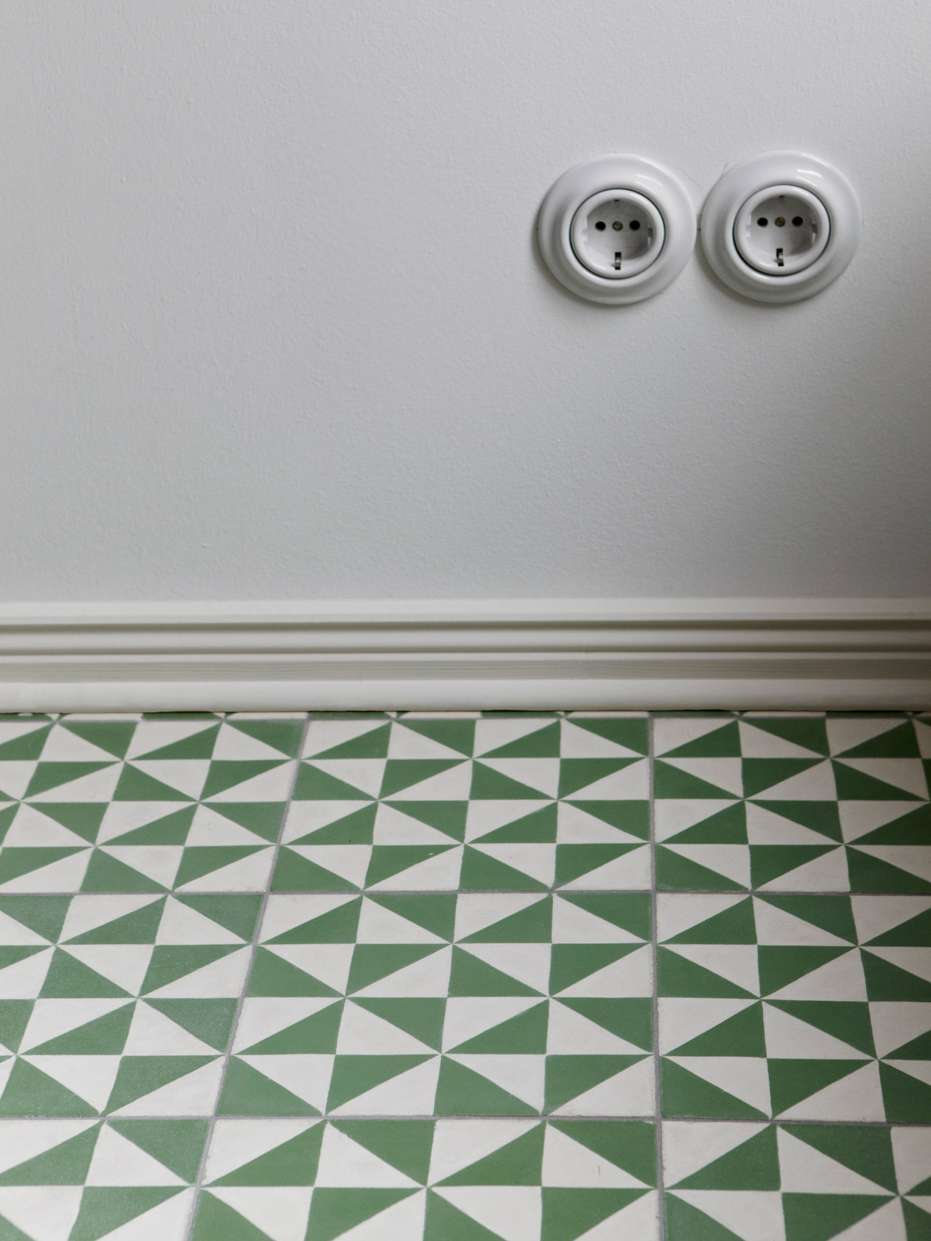 Хороший вопрос: Сколько розеток и выключателей должно быть в доме?