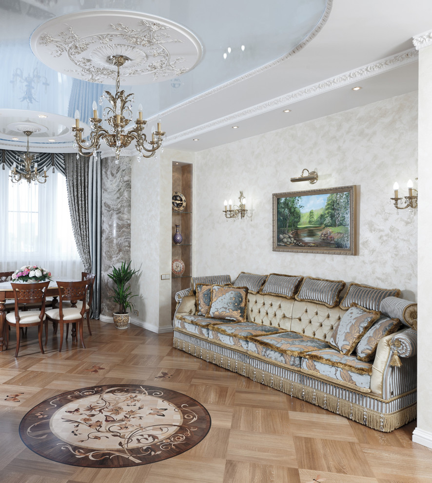 Трехкомнатная квартира на Севастопольском проспекте