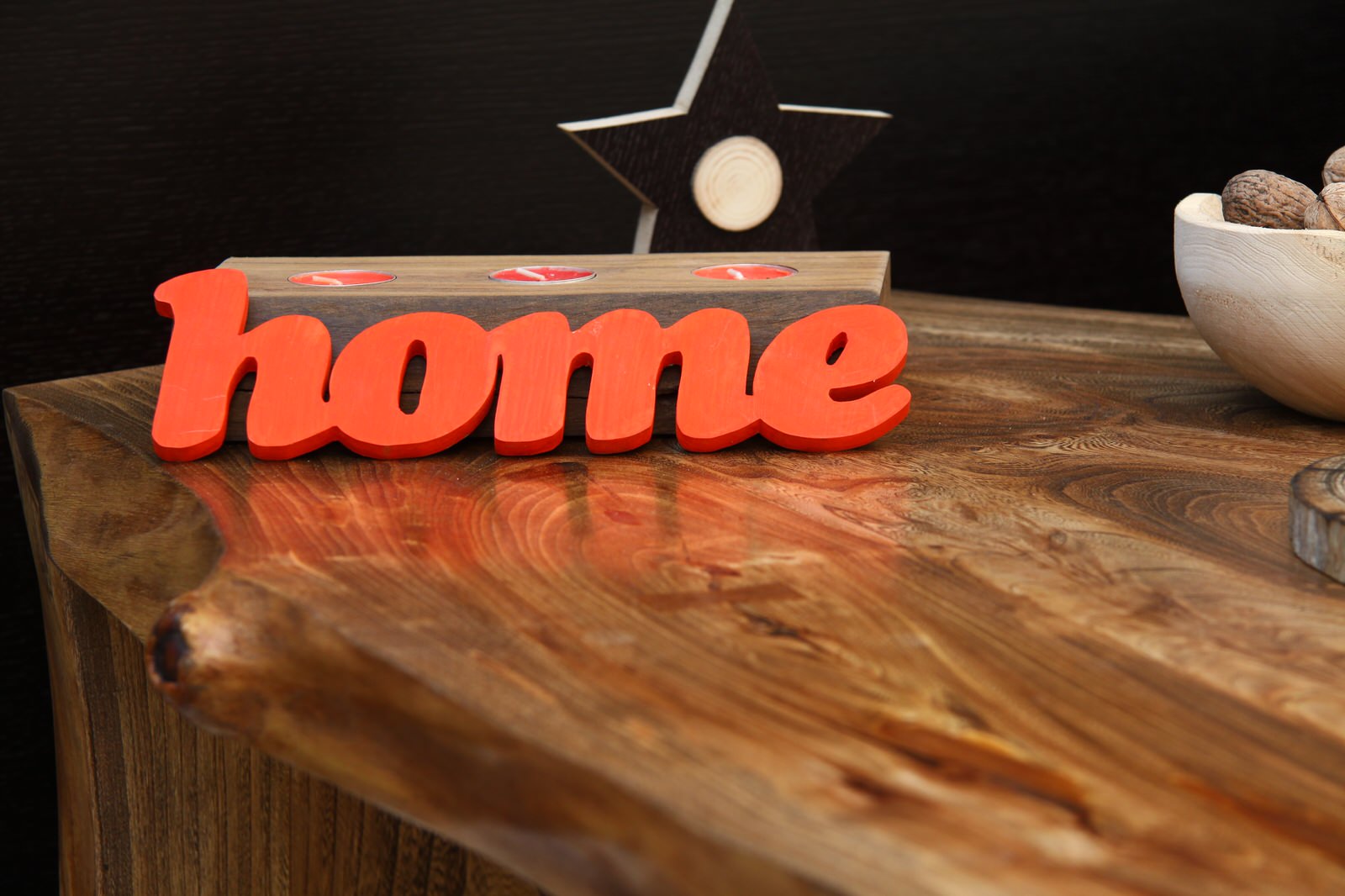 буквы из дерева