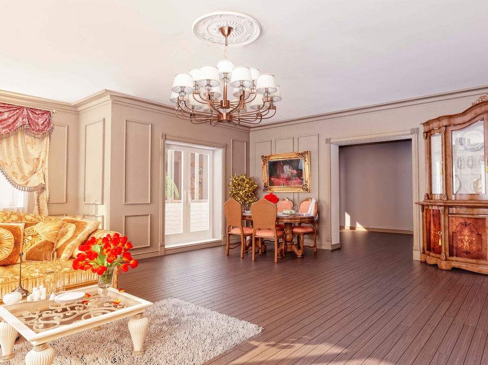 Просторная гостиная с мебелью из красного дерева