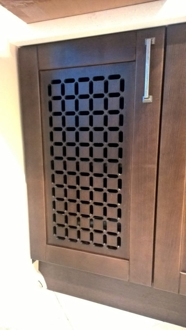 Кухня городская классика из массива дуба для г.Ноябрьска