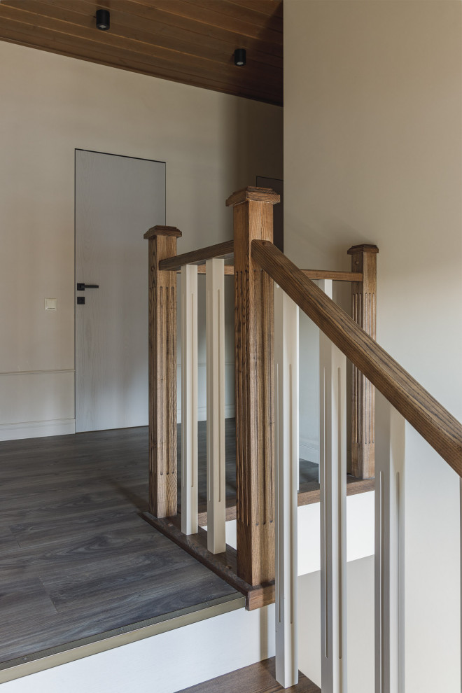 Кухня-гостиная с камином в коттедже Малая Царевщина