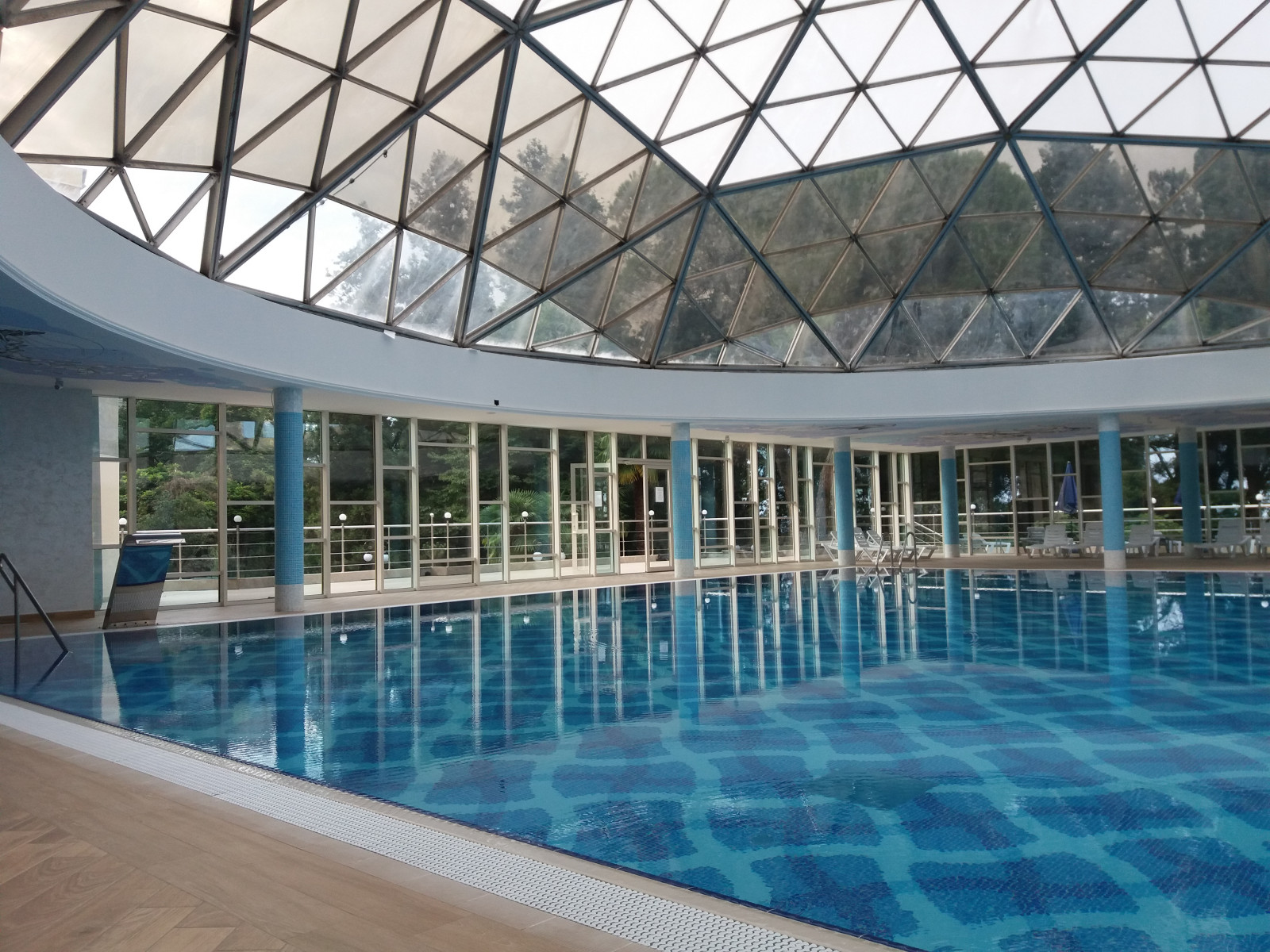 Обложка проекта: Остекление отеля "Амра"