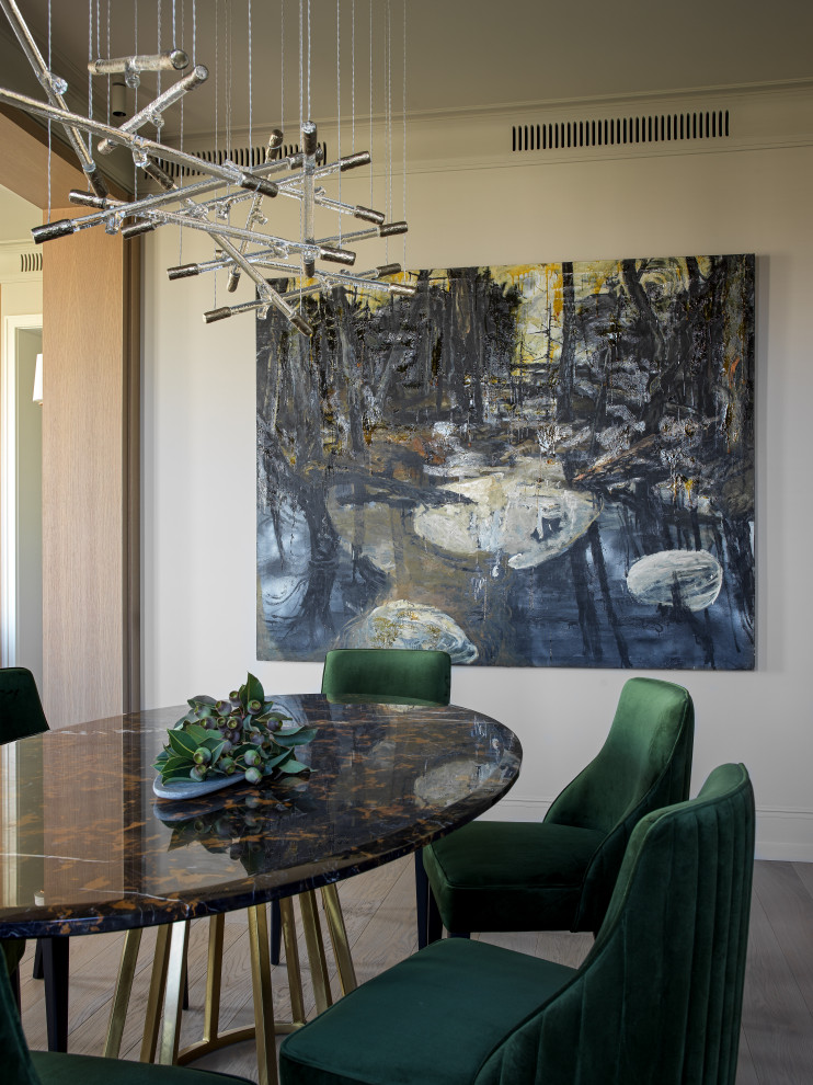 КВАРТИРА С ВИДОМ НА ЖИВОПИСНЫЙ МОСТ_VANDER PARK