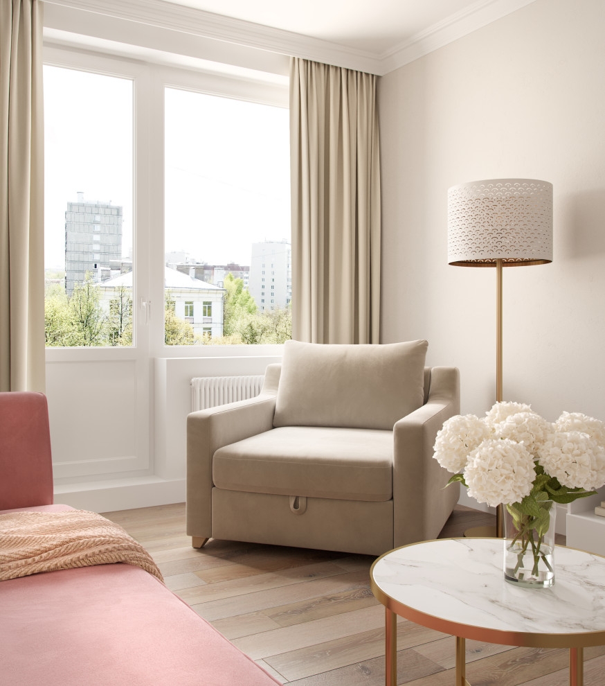 Сиреневая квартира для мамы и дочки