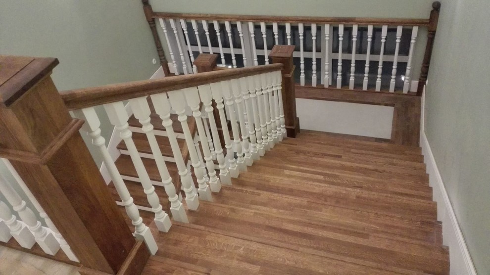 Облицовка лестницы дубом