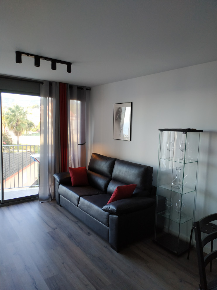 Обложка проекта: Квартира у моря "Отпускная"