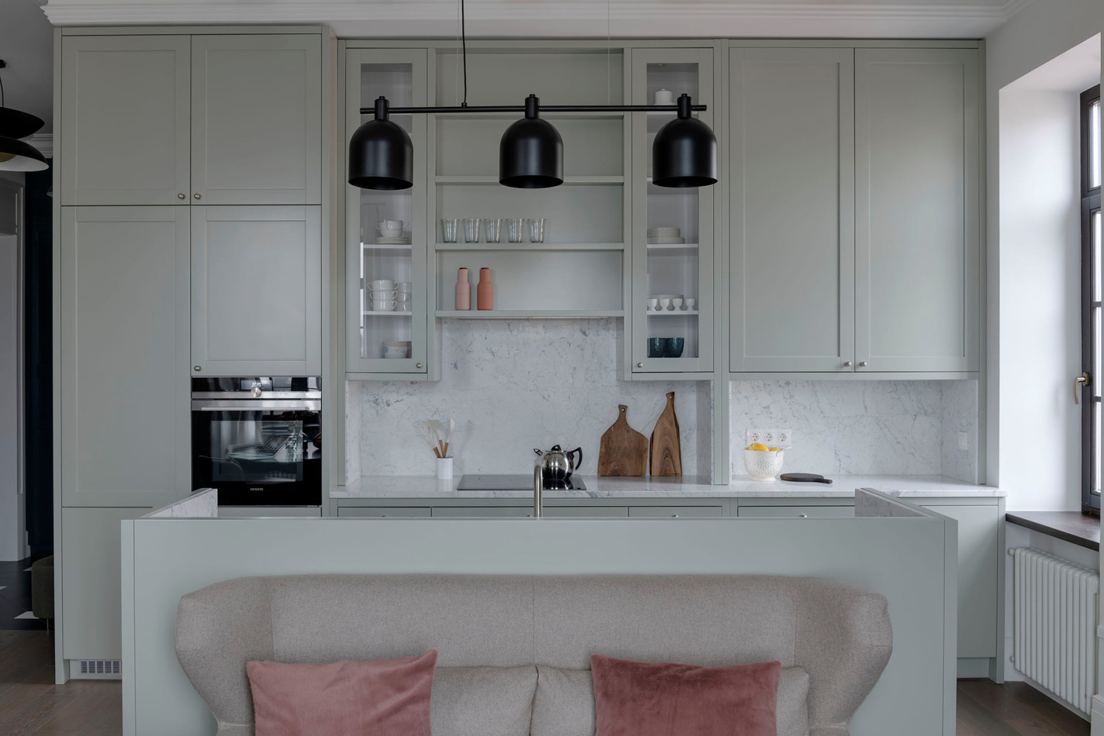 Houzz Украина: Квартира в центре Киева с настоящим камином