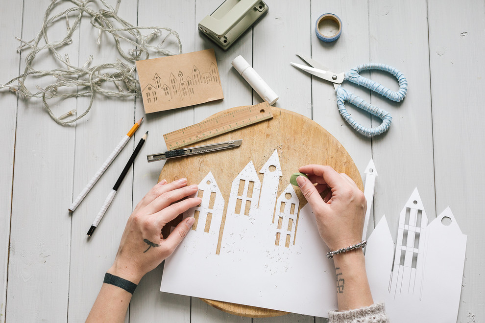 Своими руками: Вырезание из бумаги — волшебство на полке из ИКЕА