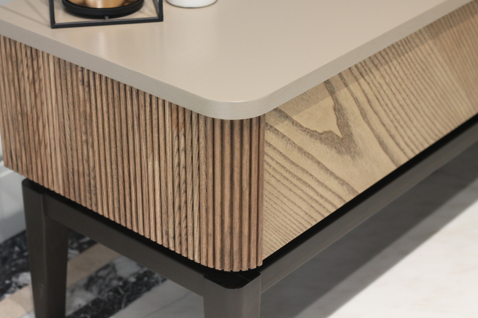 Прикроватная тумба Briotti