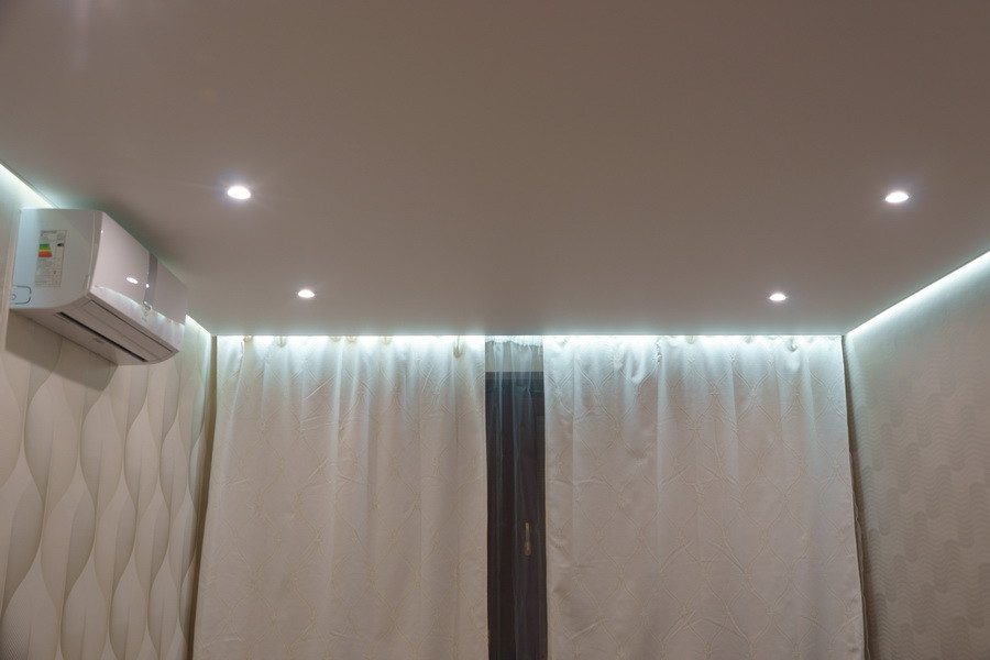 Скрытый карниз для штор и потолочные покрытия Cerutti ST