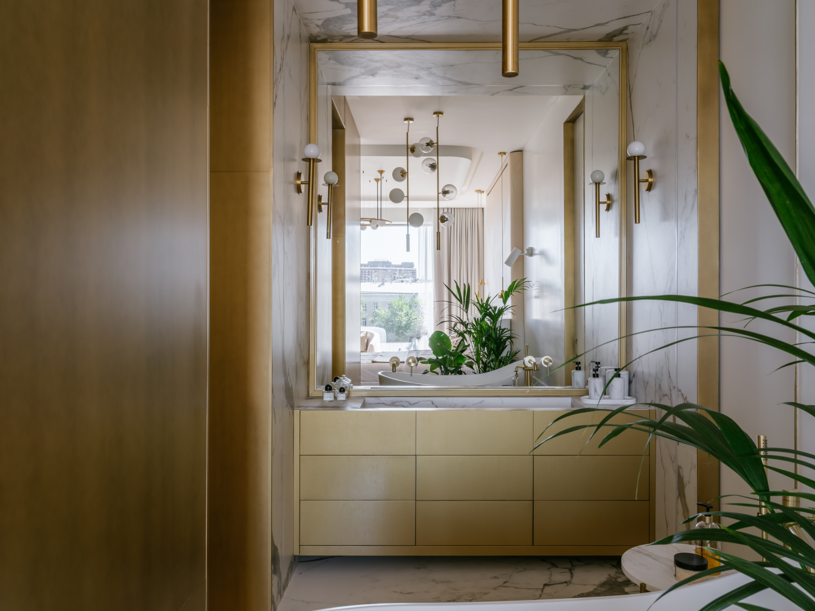 Двухуровневая квартира в центре Москвы 390м2