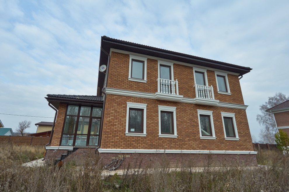 Дом в английском стиле. 255 м^2 г.Казань деревня Зимняя Горка.