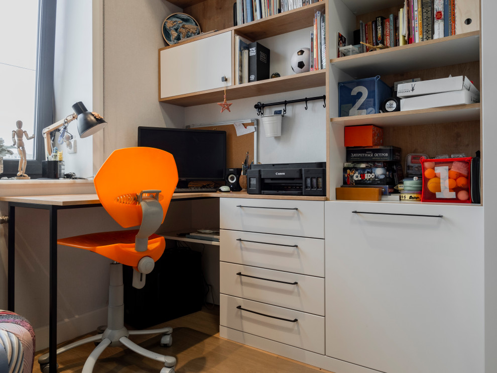 Меблировка детской для мальчиков 11 и 16 лет