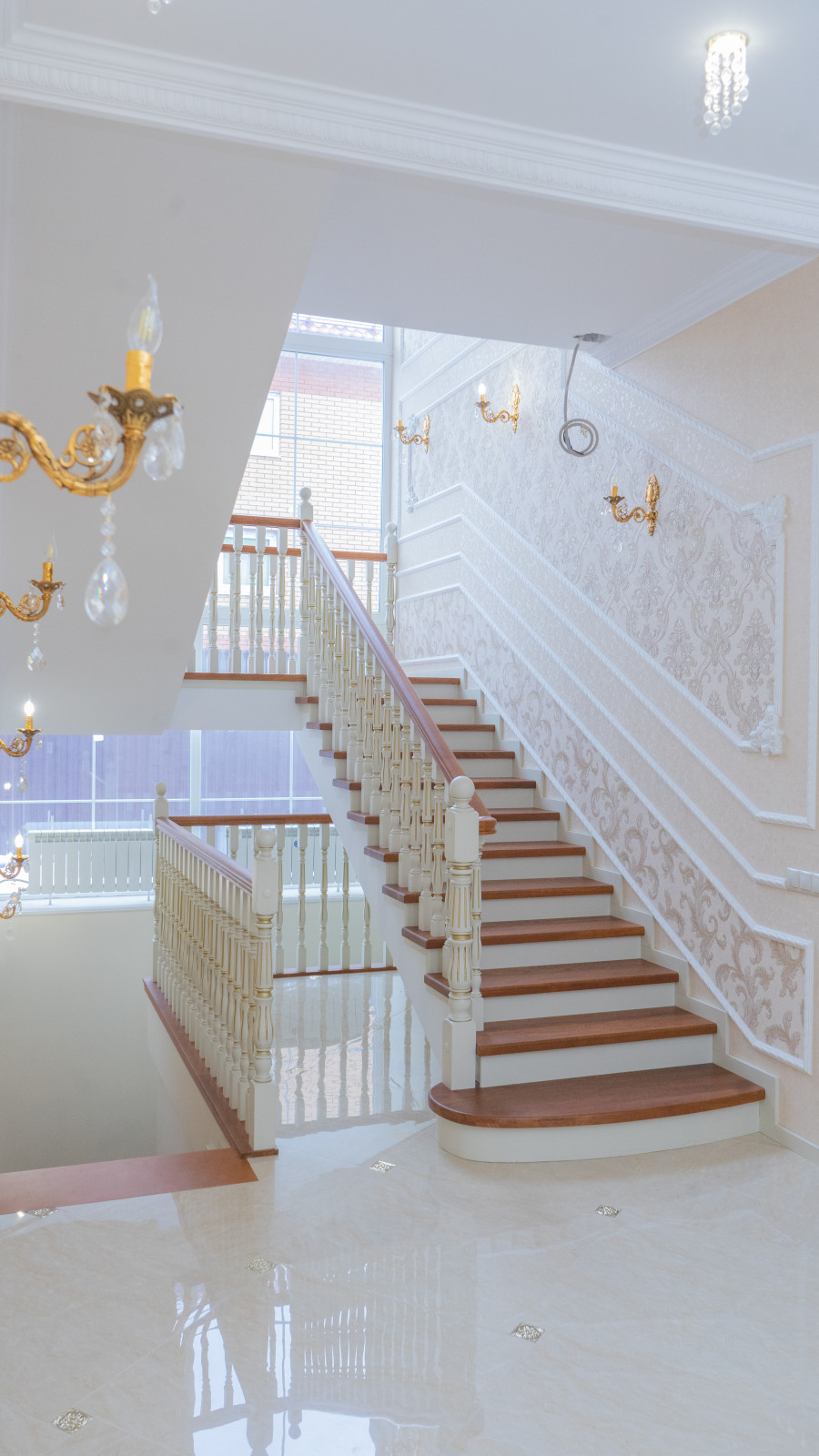 Проект 3 - Лестница из дуба в классическом стиле