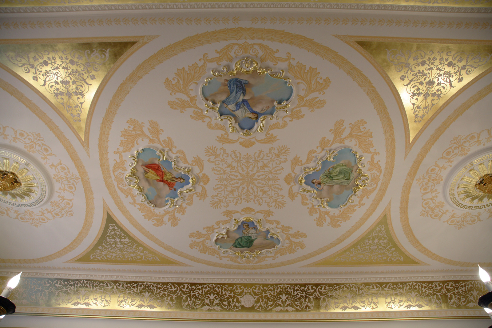 Квартира в стиле Версаче 200м2