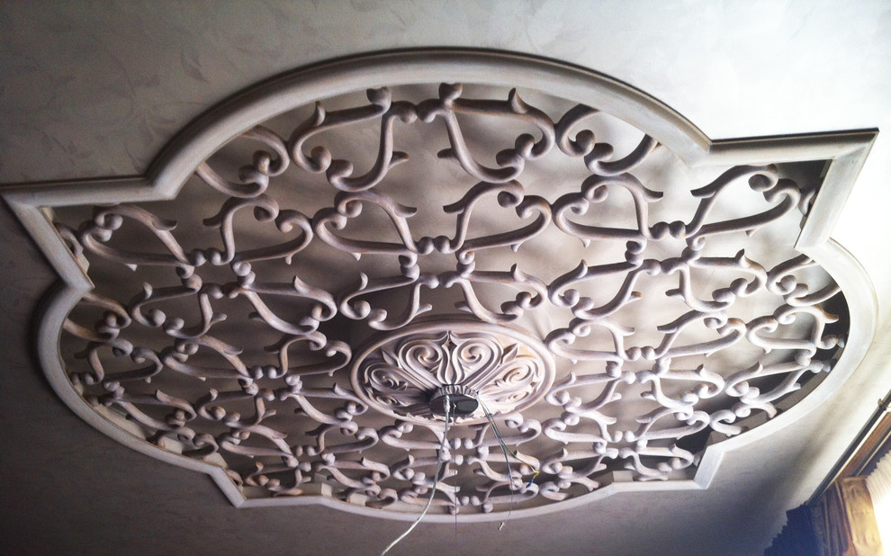 Интерьер деревянного дома. Русская национальная стилизация.