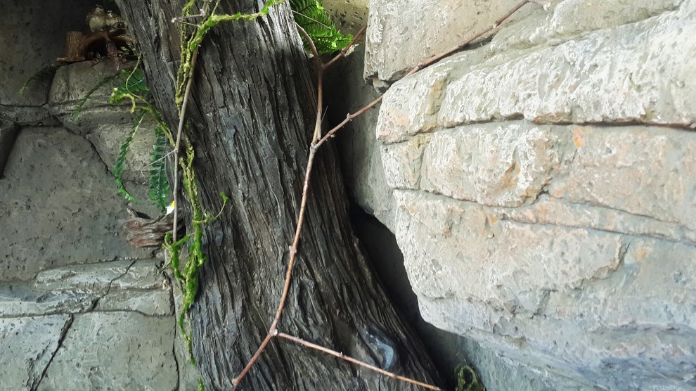 Искусственные скалы.