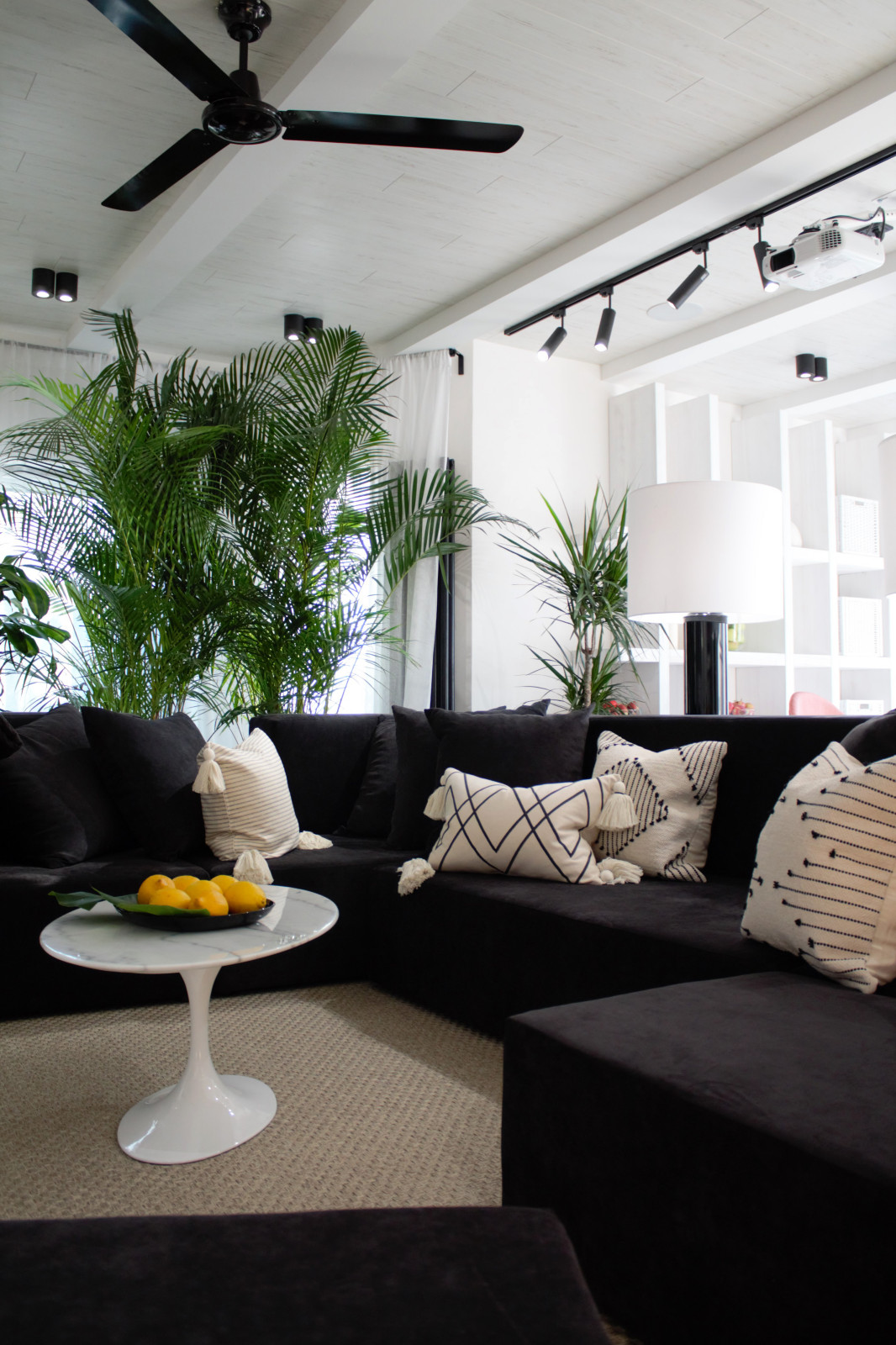 Обложка проекта: ТВ — ПРОЕКТЫ Дачный ответ от 06.10.2019   «Асимметричная гостиная  »