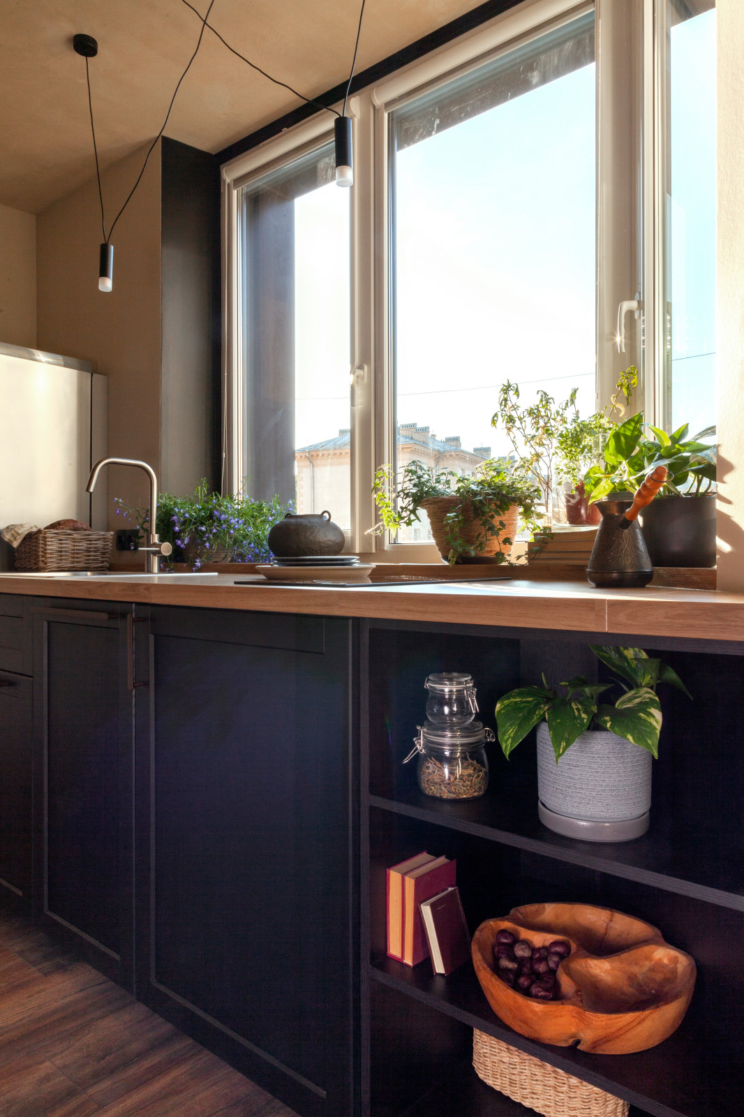 Houzz тур: 30 кв.м — квартира с необычным оттенком штукатурки