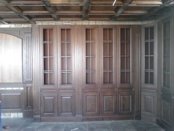 Кабинеты и библиотеки.