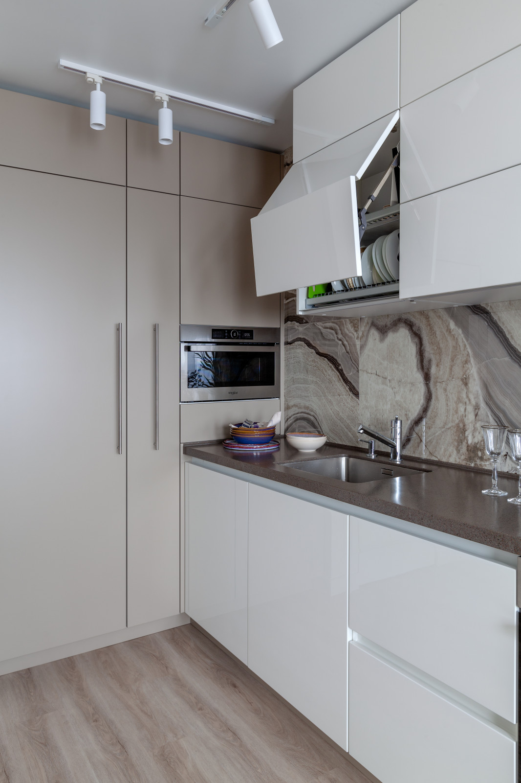 Дизайн-проект пентхауса в ЖК Европейский берег с высотой потолка 5,8 м.