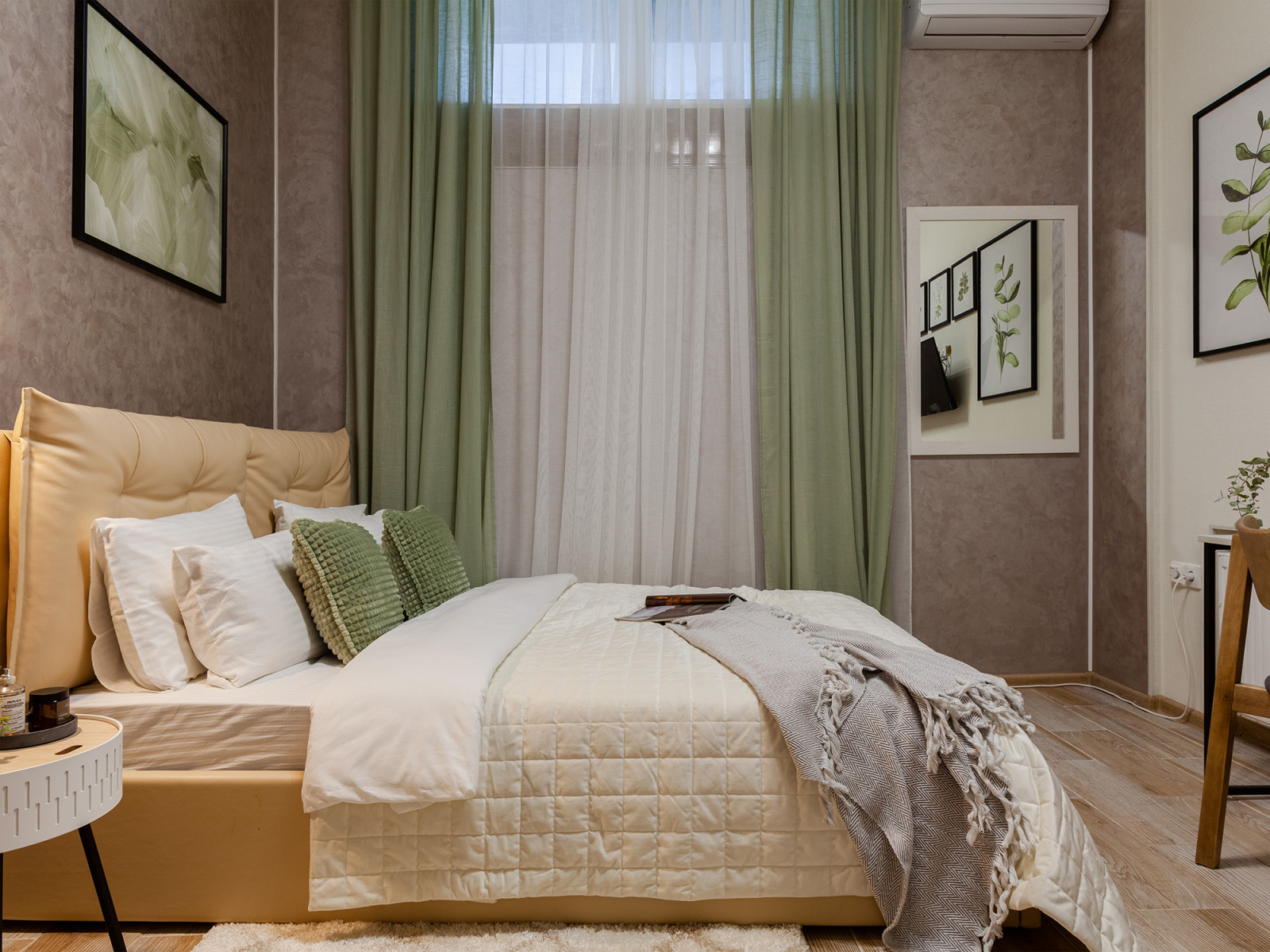 Обложка проекта: Двухкомнатные апартаменты в Адлере