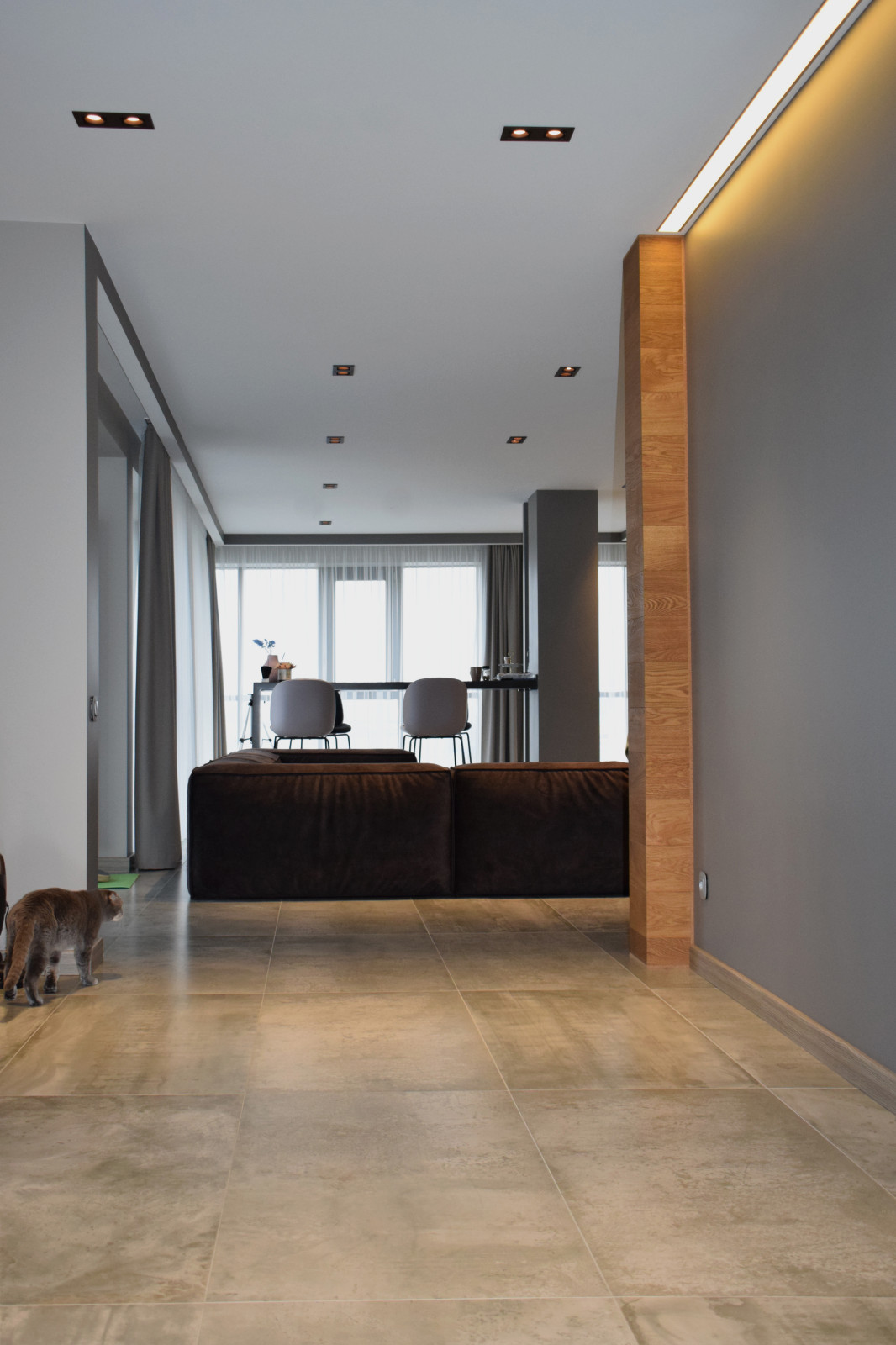 Квартира на 13 этаже  с витражным остеклением