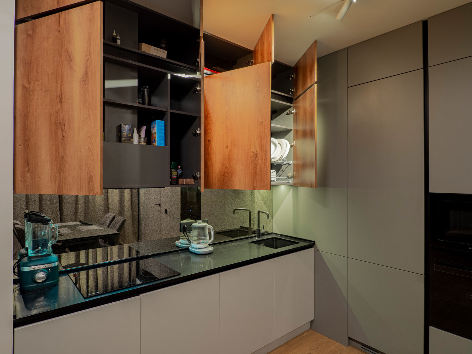 Стильная кухня в минималистичном стиле