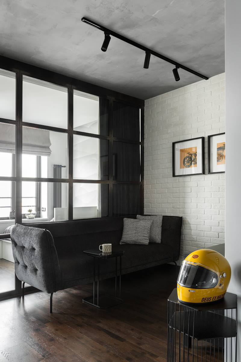 Поиск планировки: Студия для байкеров в небоскрёбе [5 планов]