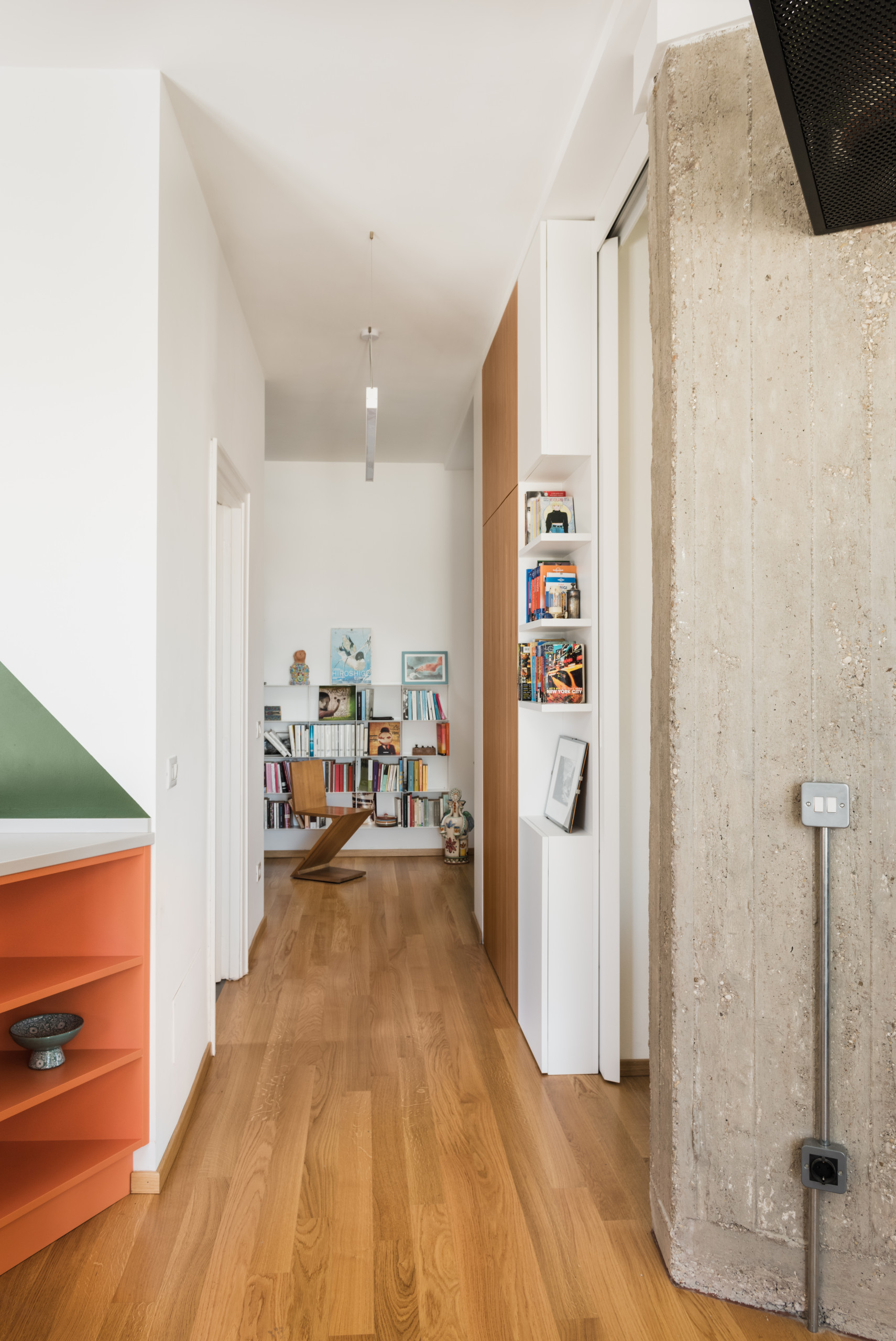 Houzz Италия: Квартира с иллюминатором и большой террасой