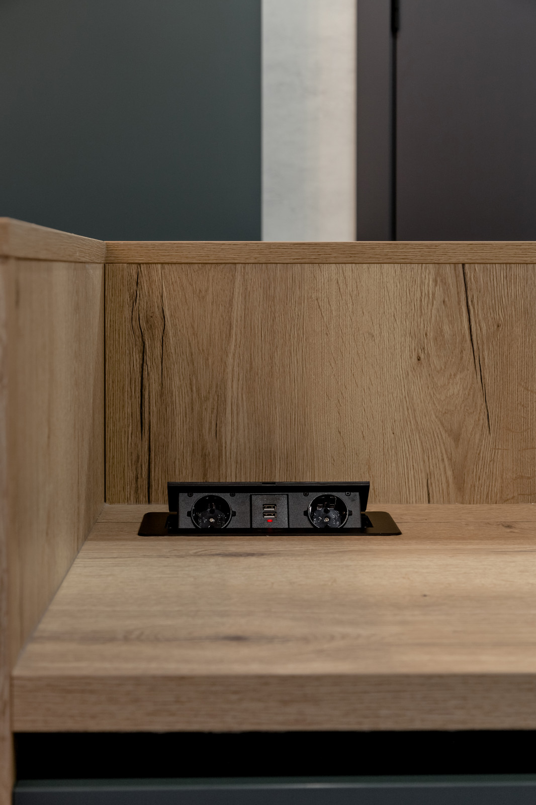 Проект с черными ванными комнатами