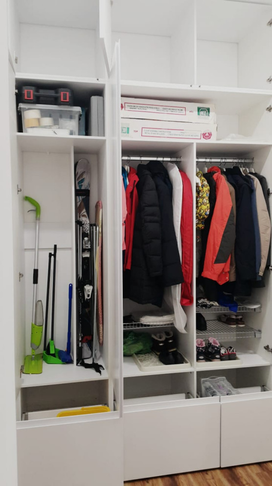 Шкаф в коридор