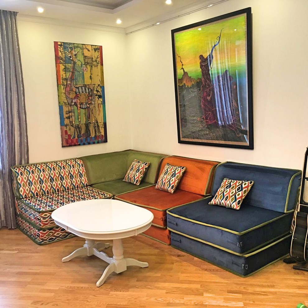 Обложка проекта: Бескаркасный диван Mobilounge 2019 г.